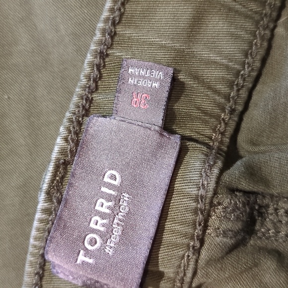 Torrid Olive Green Bootcut Weekend Pants - Picture 3 of 4